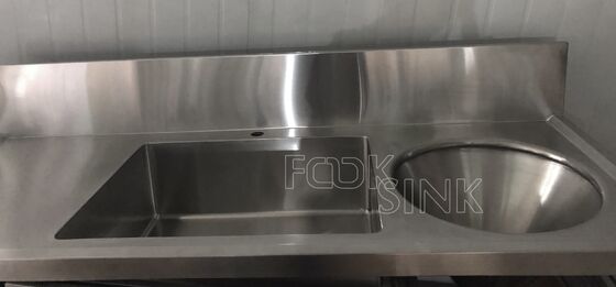 Factory Wholesale Hospital Workstation Sluice Hopper Sinks Stainless Steel Hot Selling 1600x560mm Waste Disposal Sink For Clinic Laboratory
